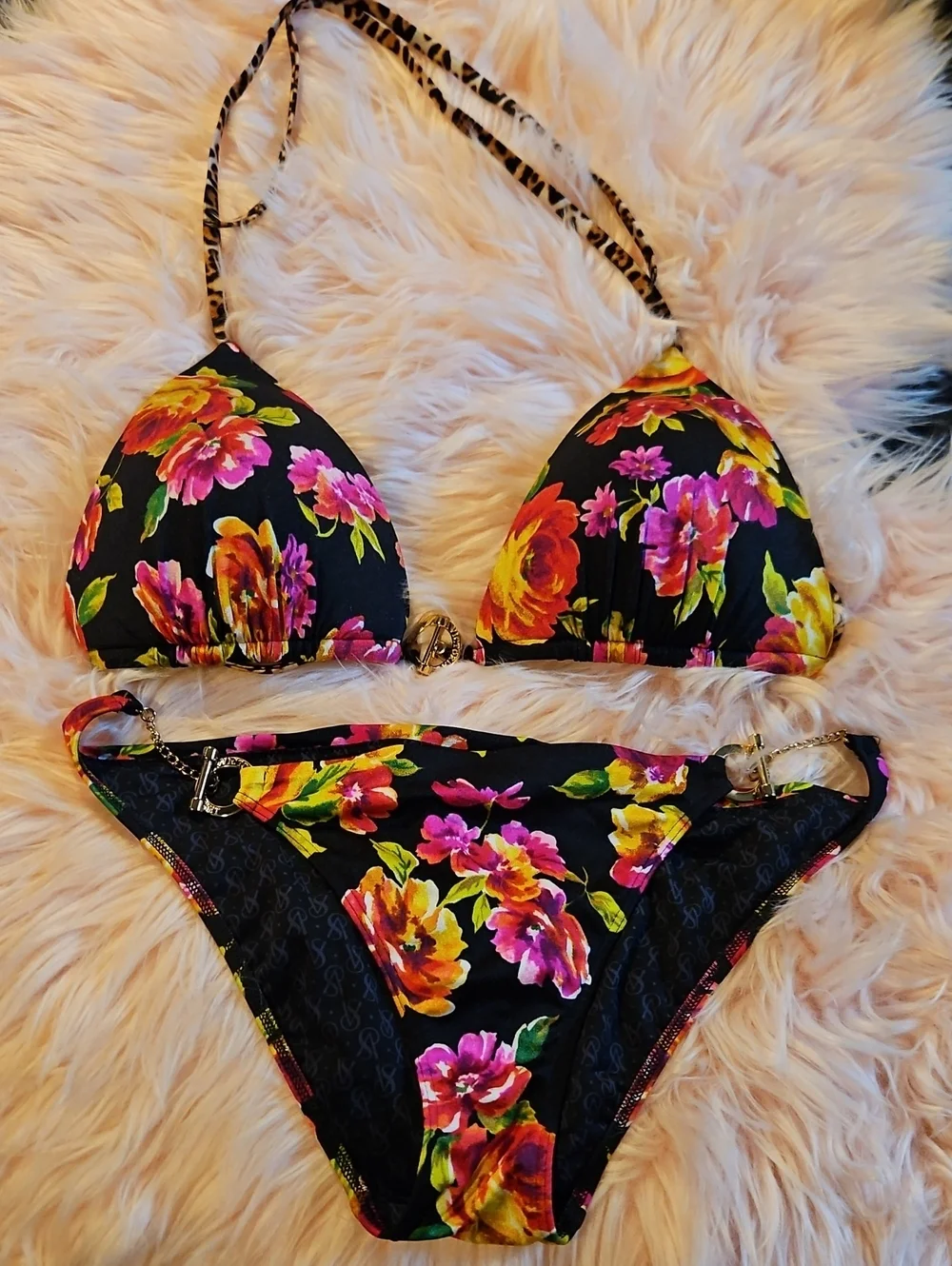 VS Swim Vintage 2012 Cheetah Peony Toggle Chain Triangle Bikini
